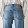 02 Jeans droit taille basse 02 Jeans droit taille basse