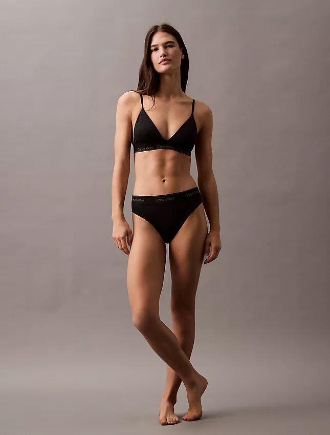 Bas de bikini moderne avec logo Bas de bikini moderne avec logo