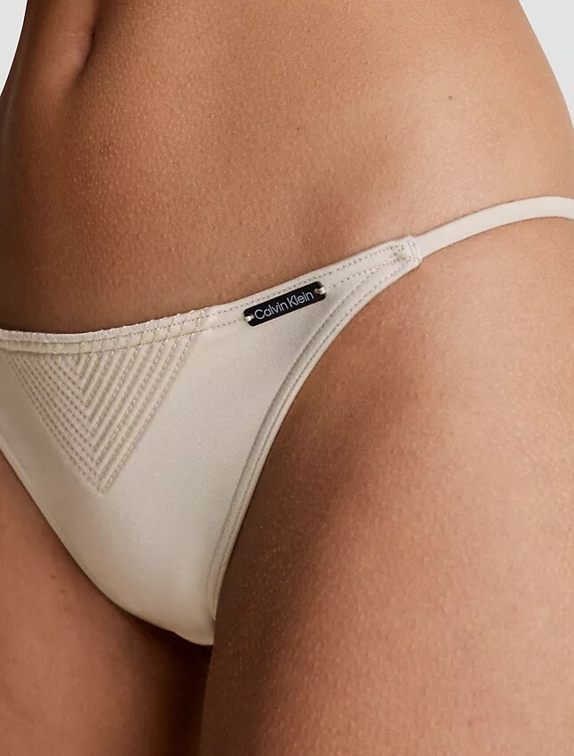 Bas de bikini structuré Bas de bikini structuré