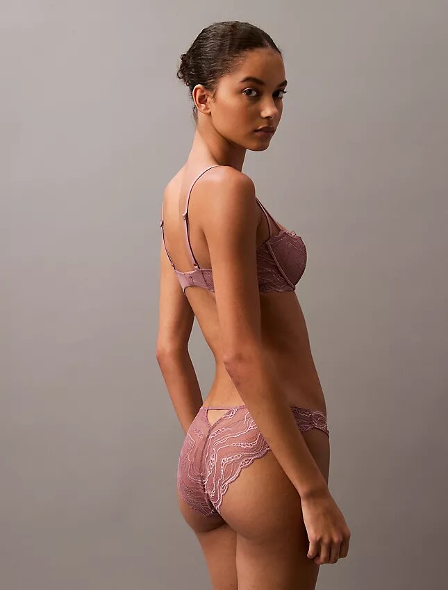 Bikini en dentelle extensible sensuelle Bikini en dentelle extensible sensuelle