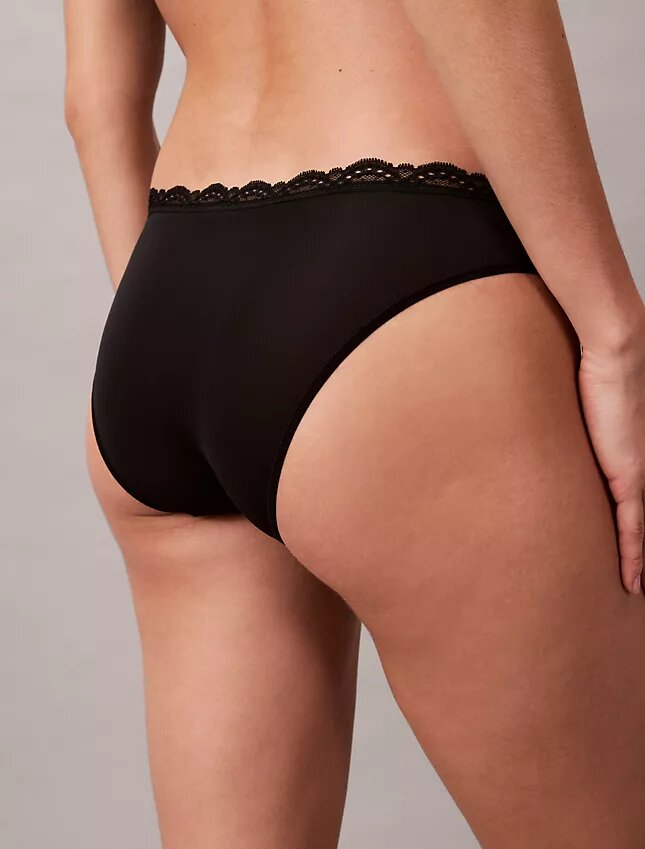 Bikini en microfibre extensible avec dentelle Bikini en microfibre extensible avec dentelle