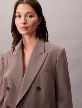 Blazer croisé en gabardine de laine mélangée Blazer croisé en gabardine de laine mélangée