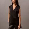 Blouse sans manches en satin à col en V Blouse sans manches en satin à col en V