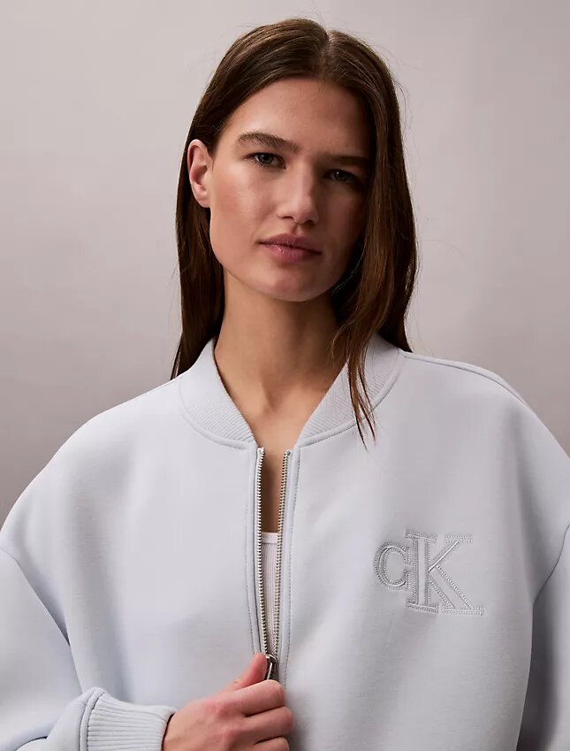 Blouson bomber court et ample Blouson bomber court et ample