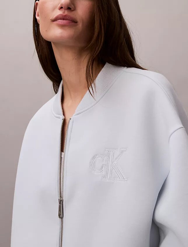 Blouson bomber court et ample Blouson bomber court et ample