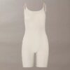 Body minimaliste en maille mi-cuisse Body minimaliste en maille mi-cuisse