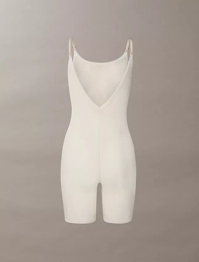 Body minimaliste en maille mi-cuisse Body minimaliste en maille mi-cuisse