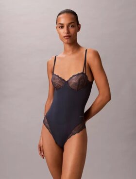 Body sensuel en dentelle extensible
