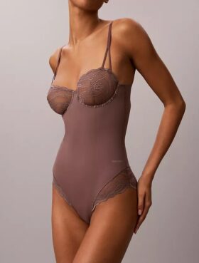 Body sensuel en dentelle extensible