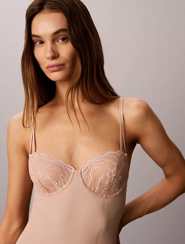 Body sensuel en dentelle extensible Body sensuel en dentelle extensible