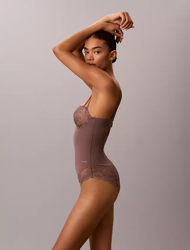Body sensuel en dentelle extensible Body sensuel en dentelle extensible