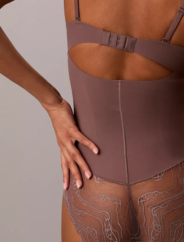 Body sensuel en dentelle extensible Body sensuel en dentelle extensible