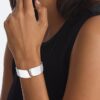 Bracelet minimaliste aux formes organiques Bracelet minimaliste aux formes organiques