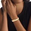 Bracelet rigide de forme organique Bracelet rigide de forme organique
