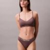 Bralette Form to Body légèrement doublée Bralette Form to Body légèrement doublée