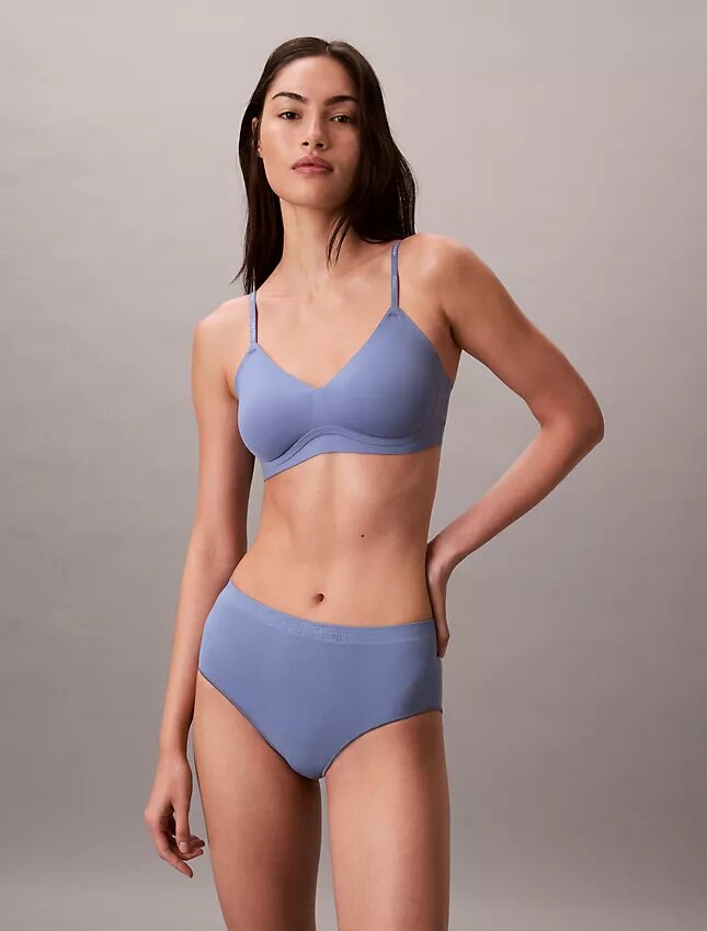 Bralette légèrement doublée avec armatures en gel Invisibles Bralette légèrement doublée avec armatures en gel Invisibles