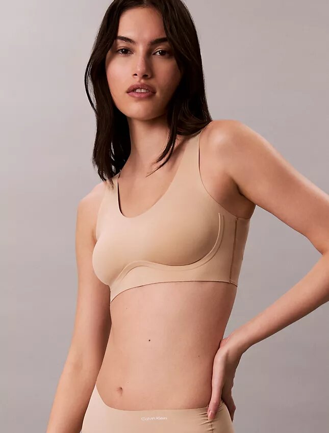 Bralette légèrement doublée avec armatures en gel Invisibles Bralette légèrement doublée avec armatures en gel Invisibles