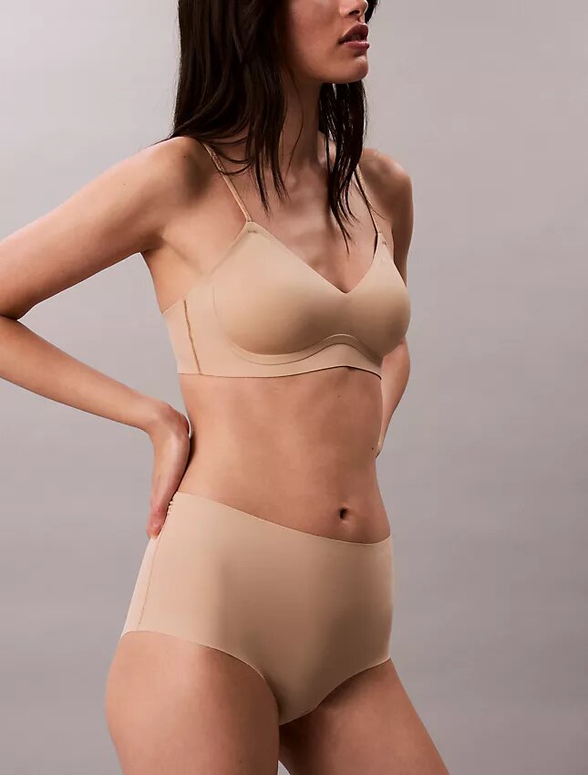 Bralette légèrement doublée avec armatures en gel Invisibles Bralette légèrement doublée avec armatures en gel Invisibles