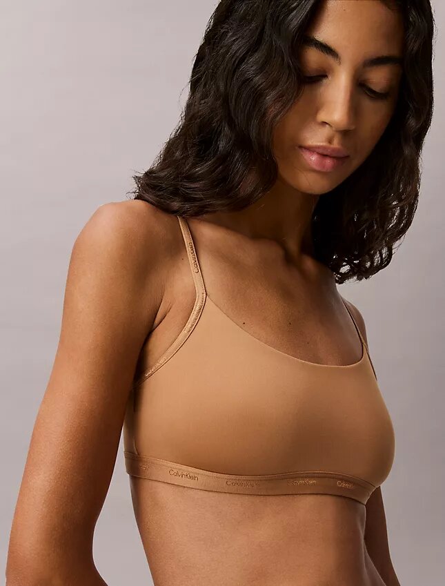 Bralette légèrement doublée Form to Body Bralette légèrement doublée Form to Body