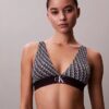 Bralette triangle légèrement doublée en Microfiber extensible avec monogramme graphique Bralette triangle légèrement doublée en Microfiber extensible avec monogramme graphique