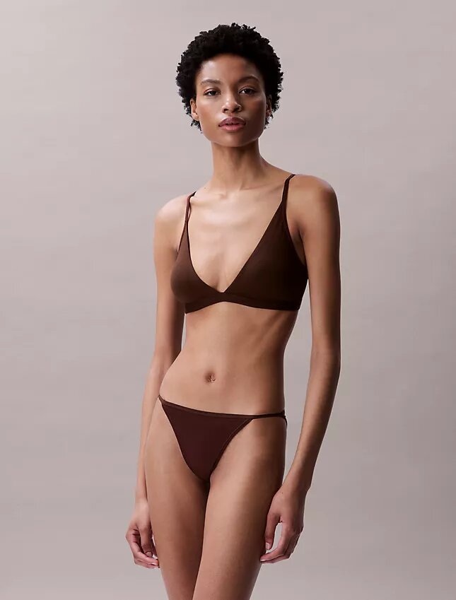 Bralette triangle légèrement doublée Form to Body Bralette triangle légèrement doublée Form to Body