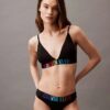Bralette triangle légèrement rembourrée Intense Power Pride