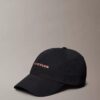 Casquette avec logo graphique brodé