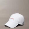 Casquette avec logo graphique brodé