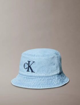 Casquette bucket en denim délavé avec logo brodé