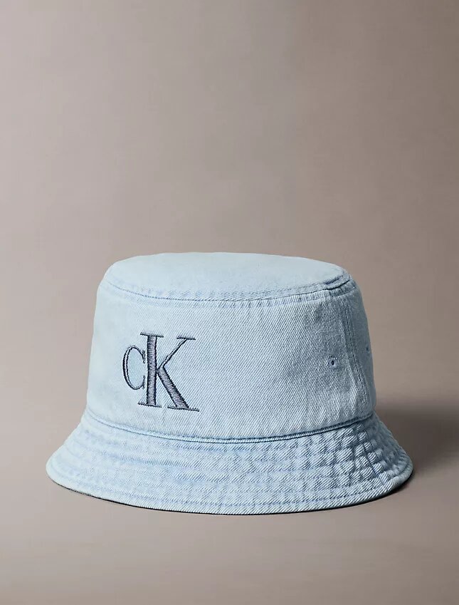 Casquette bucket en denim délavé avec logo brodé Casquette bucket en denim délavé avec logo brodé