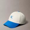 Casquette de baseball avec logo brodé contrasté Casquette de baseball avec logo brodé contrasté
