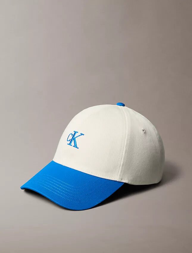 Casquette de baseball avec logo brodé contrasté Casquette de baseball avec logo brodé contrasté