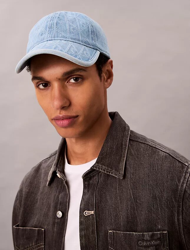 Casquette de baseball en Denim avec logo emblématique sur toute la surface Casquette de baseball en Denim avec logo emblématique sur toute la surface