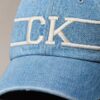 Casquette de baseball en Denim avec logo Monogram Casquette de baseball en Denim avec logo Monogram