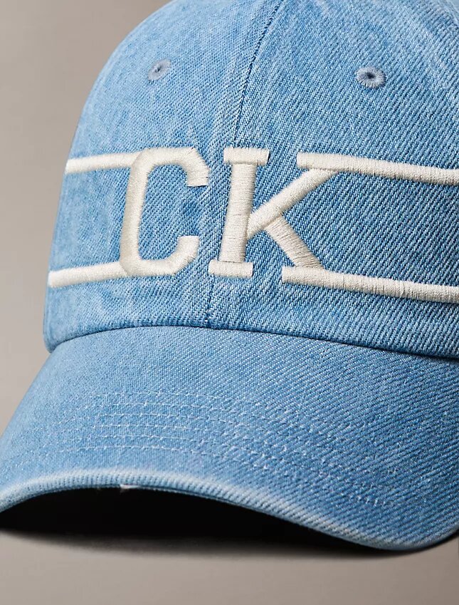 Casquette de baseball en Denim avec logo Monogram Casquette de baseball en Denim avec logo Monogram