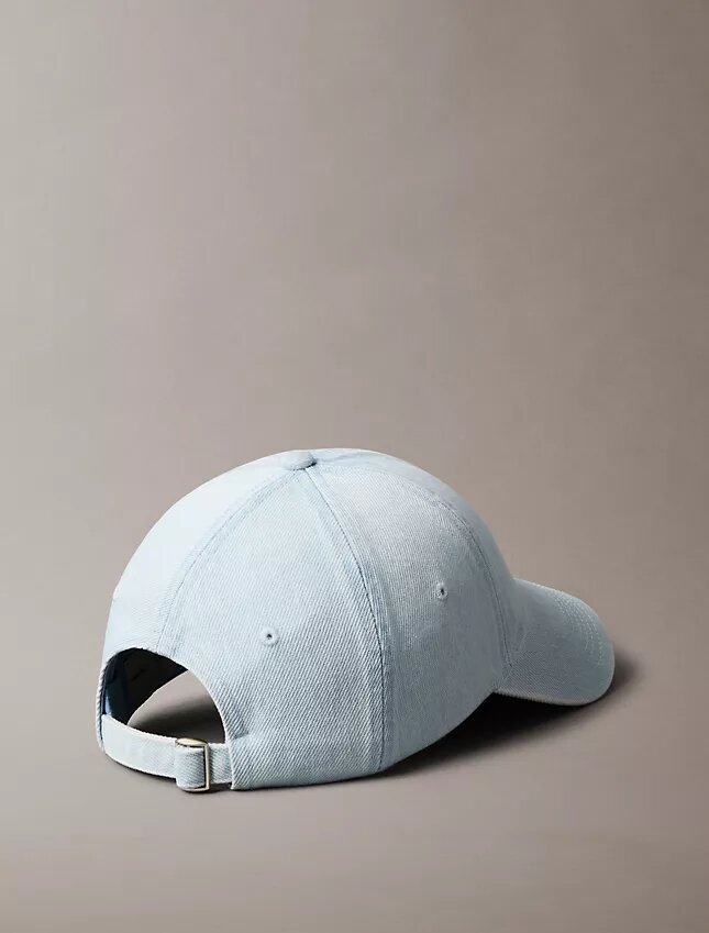 Casquette de baseball en Denim délavé avec logo brodé Casquette de baseball en Denim délavé avec logo brodé