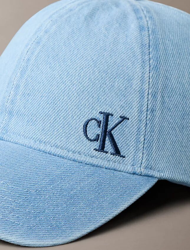 Casquette de baseball en Denim délavé avec logo brodé Casquette de baseball en Denim délavé avec logo brodé