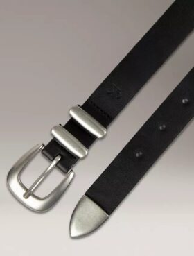Ceinture à boucle carrée solide