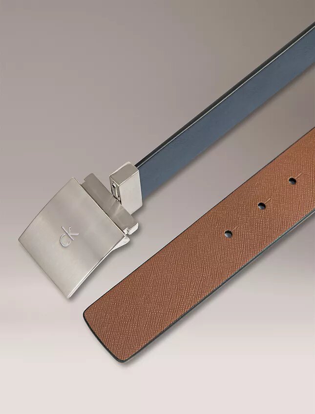 Ceinture réversible avec plaque logo carrée Ceinture réversible avec plaque logo carrée