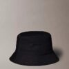 Chapeau bob en sergé avec monogramme brodé Chapeau bob en sergé avec monogramme brodé