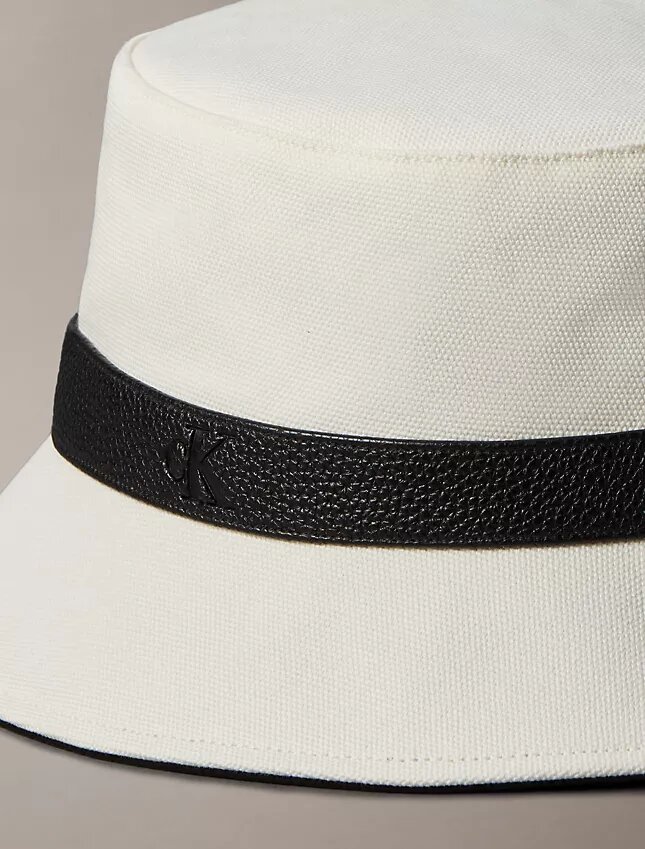 Chapeau bob en toile Chapeau bob en toile