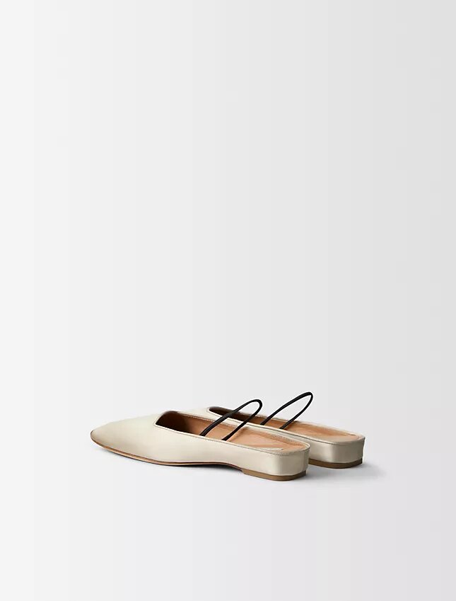 Chaussures plates en satin de soie Lana Chaussures plates en satin de soie Lana
