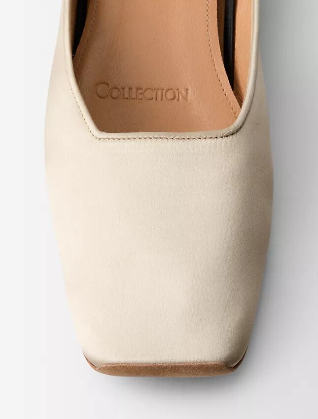 Chaussures plates en satin de soie Lana Chaussures plates en satin de soie Lana