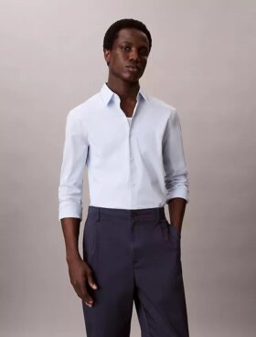 Chemise ajustée stretch à boutons