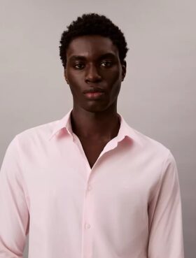 Chemise ajustée stretch à boutons