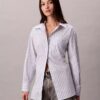 Chemise ample à boutons en popeline rayée Chemise ample à boutons en popeline rayée