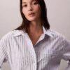 Chemise ample à boutons en popeline rayée Chemise ample à boutons en popeline rayée