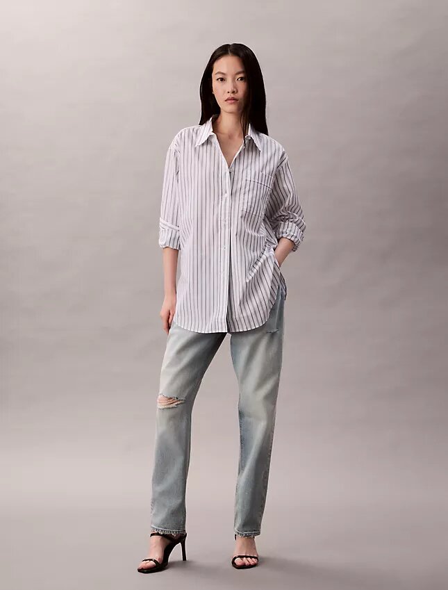 Chemise ample à boutons en popeline rayée Chemise ample à boutons en popeline rayée
