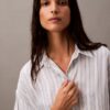 Chemise ample en viscose boutonnée Chemise ample en viscose boutonnée