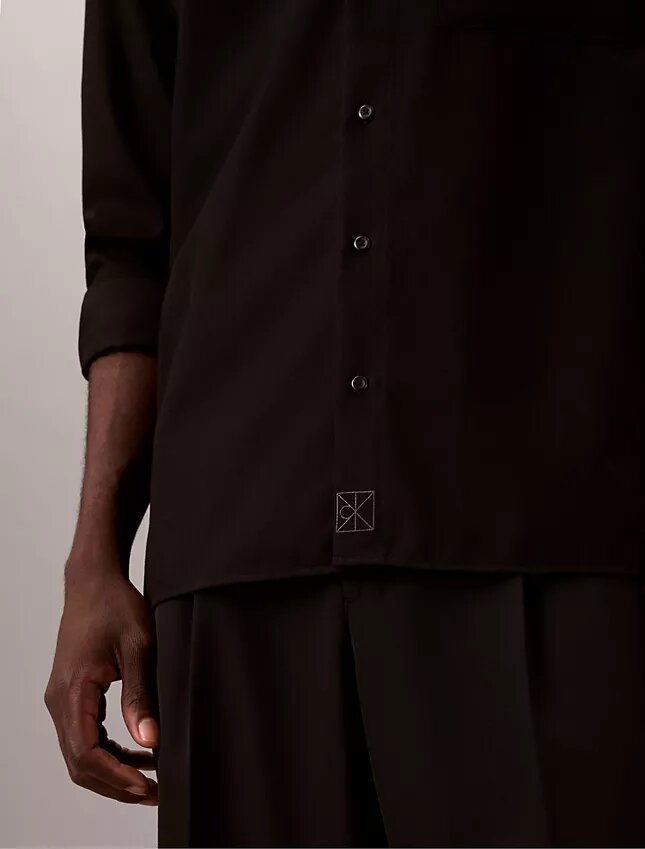 Chemise boutonnée ample en laine mélangée Chemise boutonnée ample en laine mélangée
